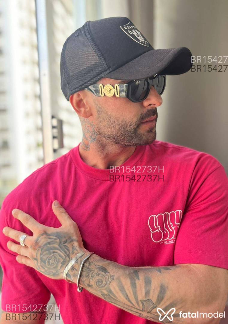 Acompanhante homem loira (o) de olhos verdes em Rio de Janeiro - Caio Monteiro