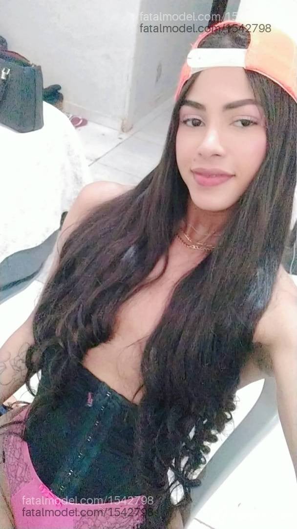 Acompanhante mulher com cabelo castanho de olhos castanhos em Barreiras Acompanhante mulher com cabelo castanho de olhos castanhos em Barreiras - Artemis