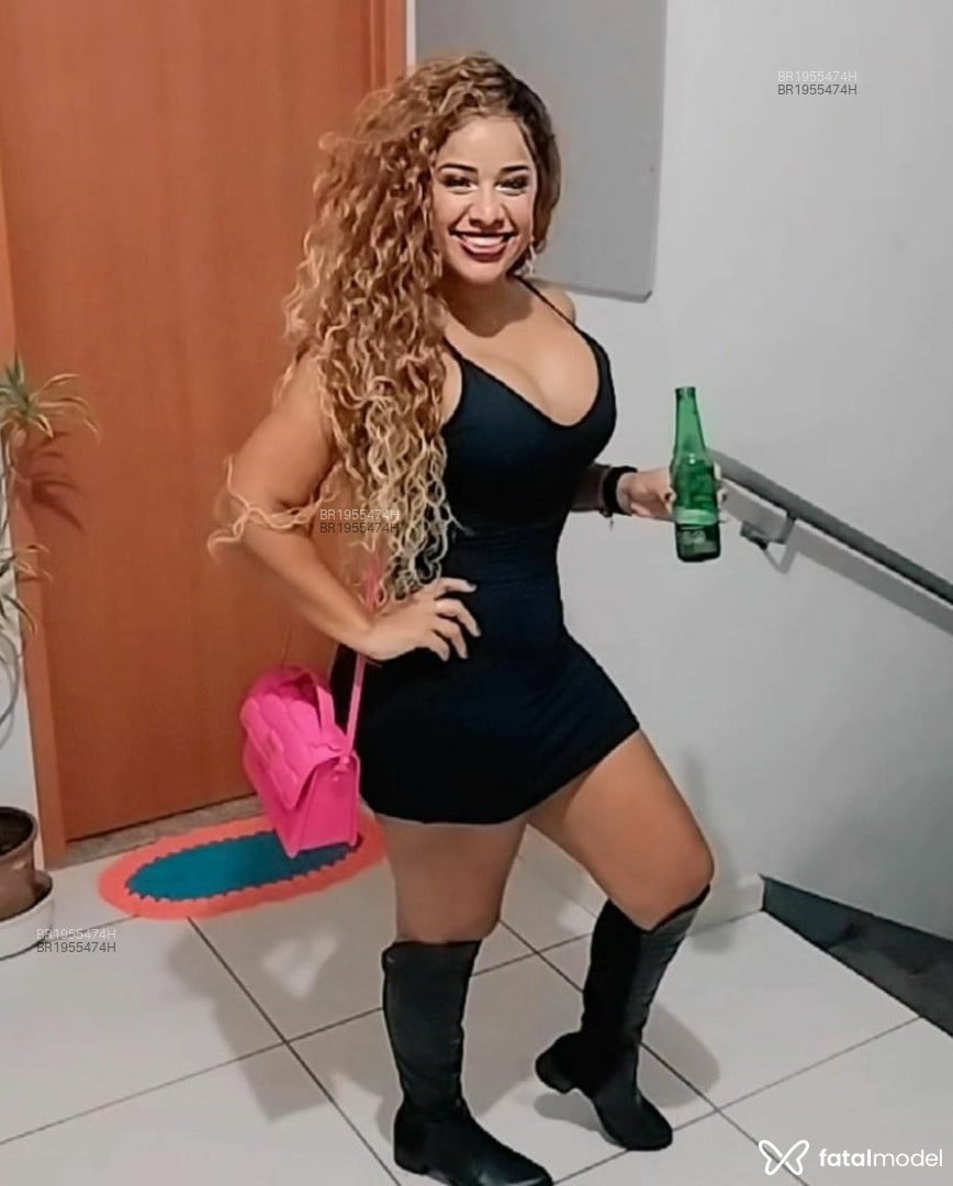 Acompanhante mulher loira (o) de olhos mel - Bruna mel Acompanhante mulher loira (o) de olhos mel - Bruna mel