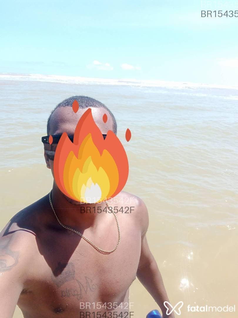 Acompanhante homem morena (o) de olhos castanhos em Vila Velha - Marrento