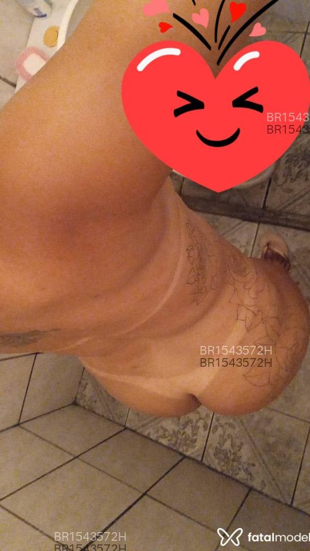 Acompanhante mulher morena (o) de olhos castanhos em São Paulo Acompanhante mulher morena (o) de olhos castanhos em São Paulo - Pamella