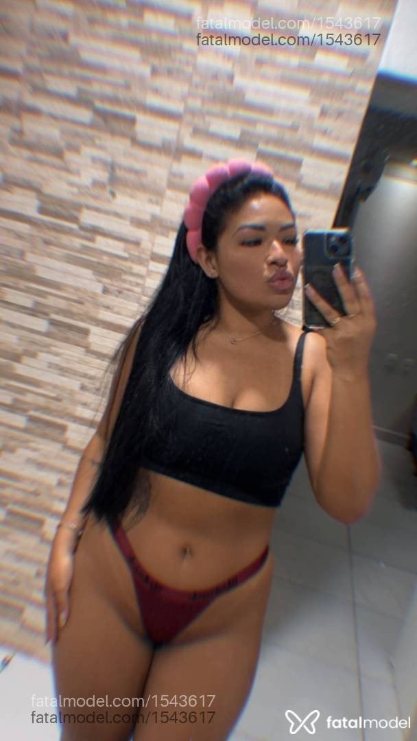 Acompanhante mulher morena (o) de olhos pretos - Sophia Oliveira