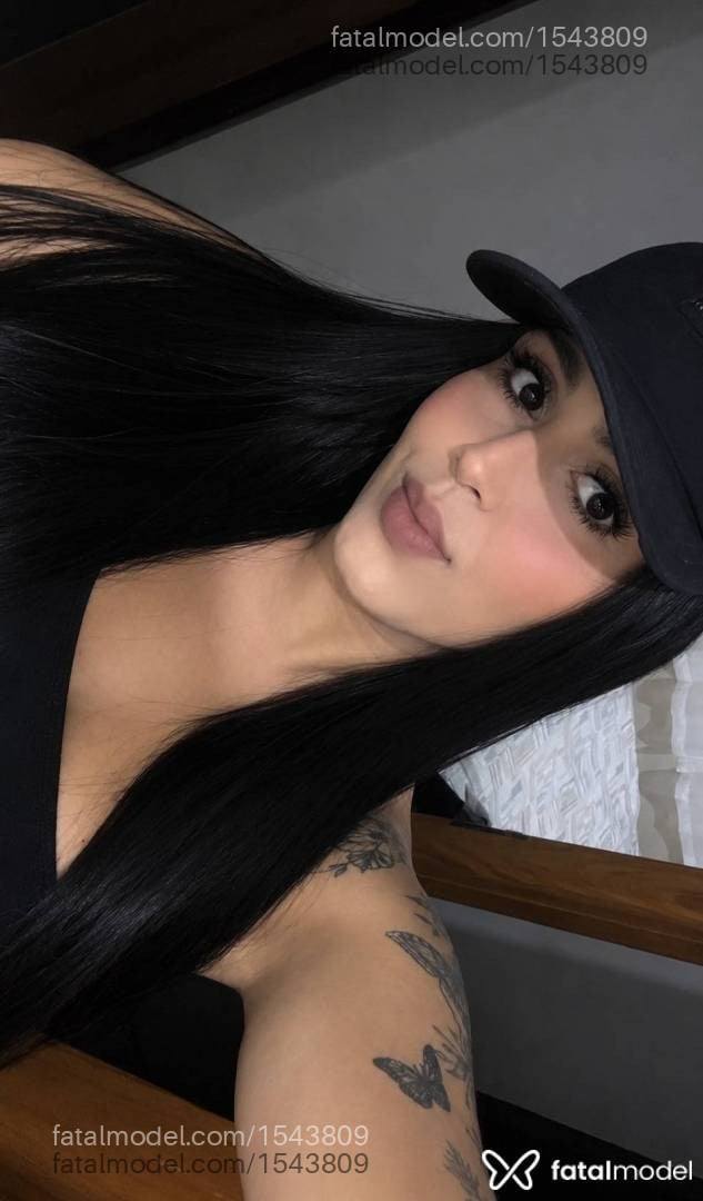 Acompanhante mulher trans morena (o) de olhos castanhos - Isadora Vicente