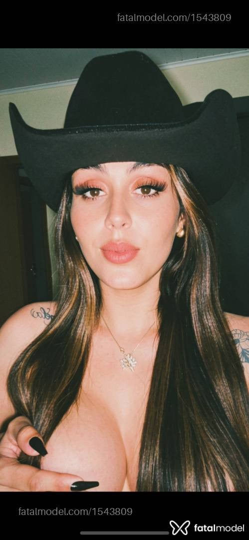 Acompanhante mulher trans morena (o) de olhos castanhos em Araraquara - Isadora Vicente