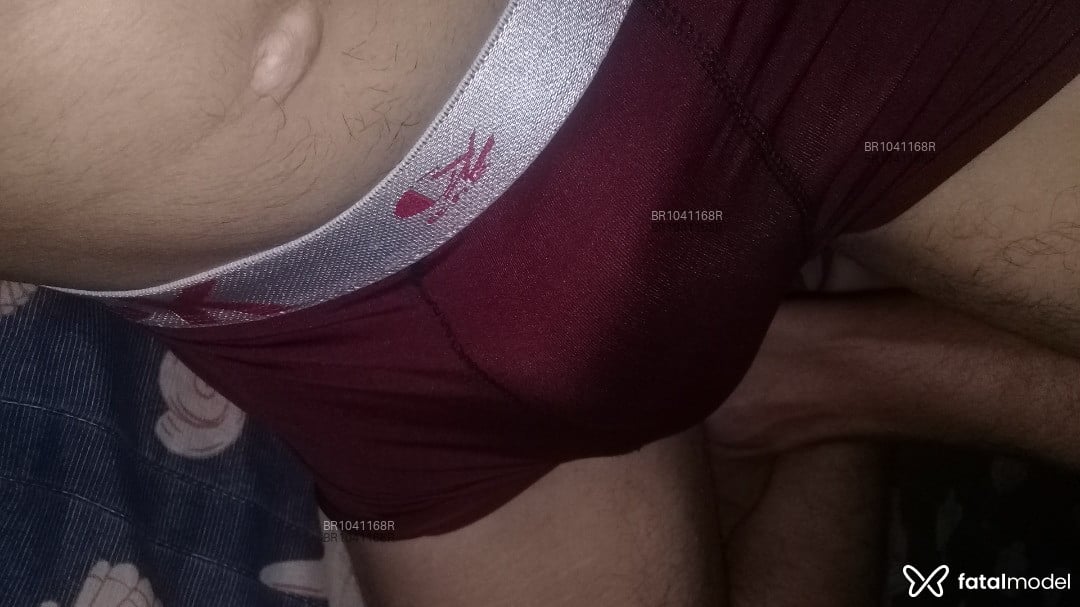 Acompanhante homem morena (o) de olhos castanhos em Umuarama Acompanhante homem morena (o) de olhos castanhos em Umuarama - Pedro