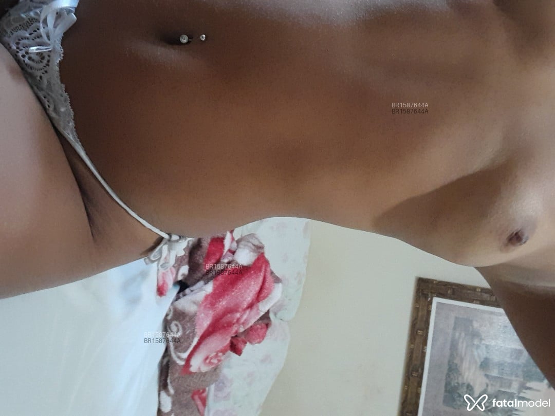 Acompanhante mulher morena (o) de olhos castanhos em Indaiatuba - Morena