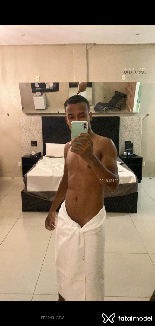 Acompanhante homem morena (o) de olhos castanhos - Bruninho Acompanhante homem morena (o) de olhos castanhos - Bruninho