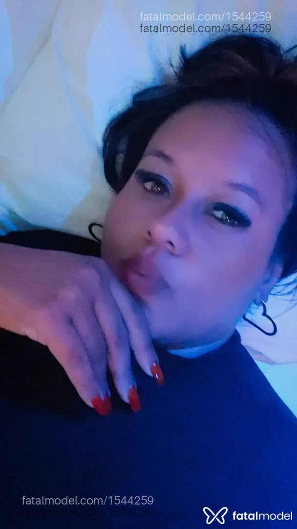 Acompanhante mulher morena (o) de olhos verdes - Grazzi