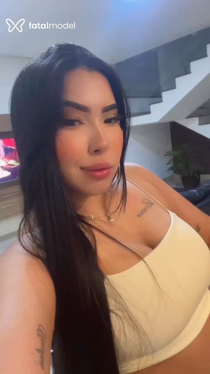 Acompanhante mulher morena (o) de olhos castanhos - Alicia Acompanhante mulher morena (o) de olhos castanhos - Alicia