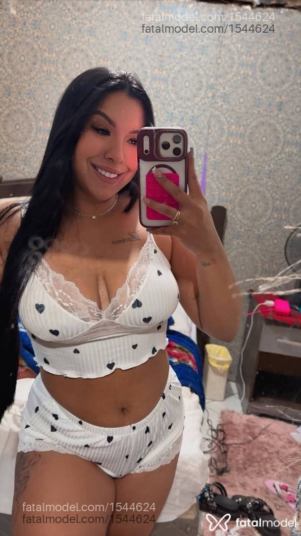 Acompanhante mulher morena (o) de olhos castanhos - Alicia