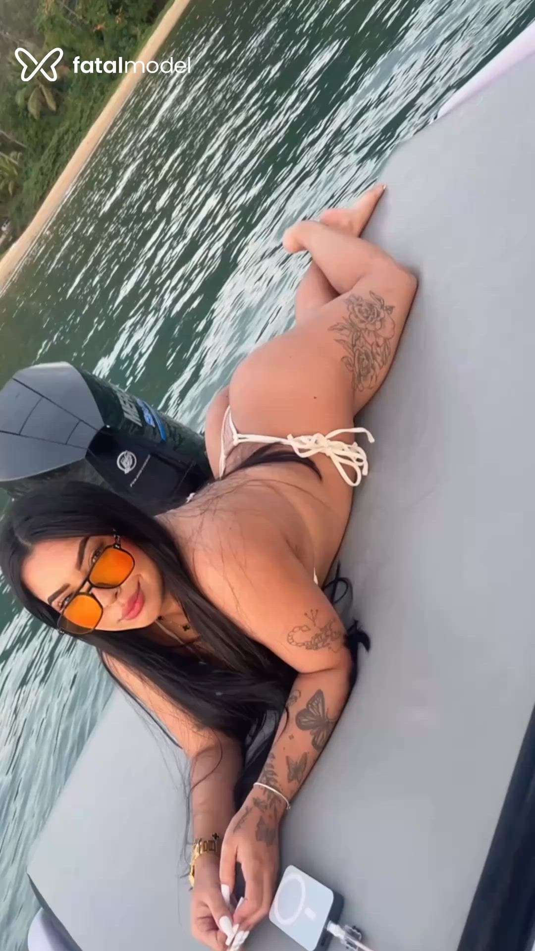 Acompanhante mulher morena (o) de olhos castanhos - Alicia