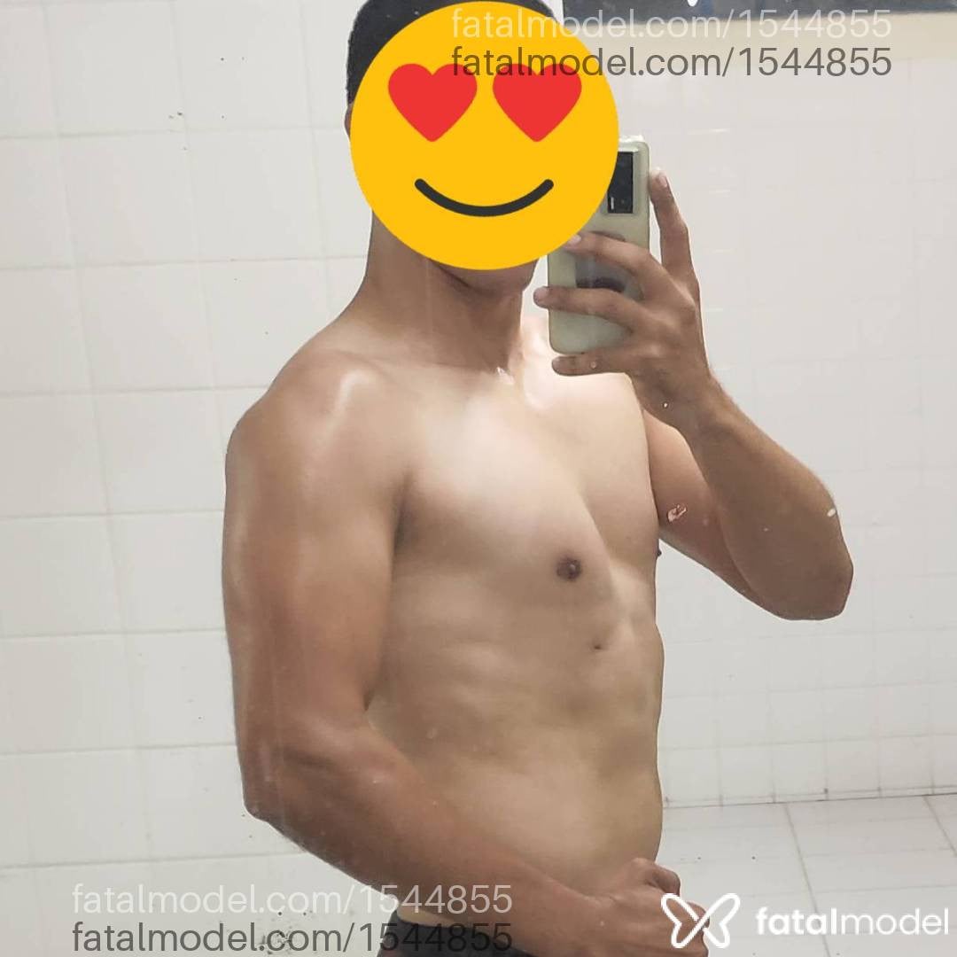 Acompanhante homem morena (o) de olhos castanhos - Alex