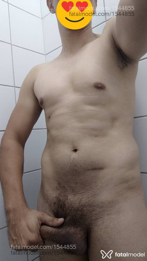 Acompanhante homem morena (o) de olhos castanhos - Alex
