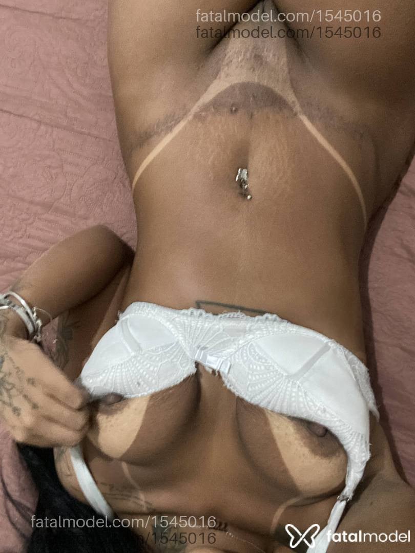 Acompanhante mulher com cabelo castanho de olhos castanhos em Luís Eduardo Magalhães - Lorrayne