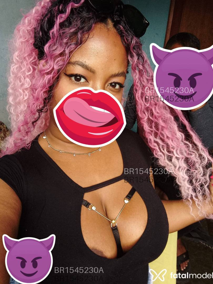 Acompanhante mulher com cabelo castanho de olhos castanhos em Rio de Janeiro - Wallentyna