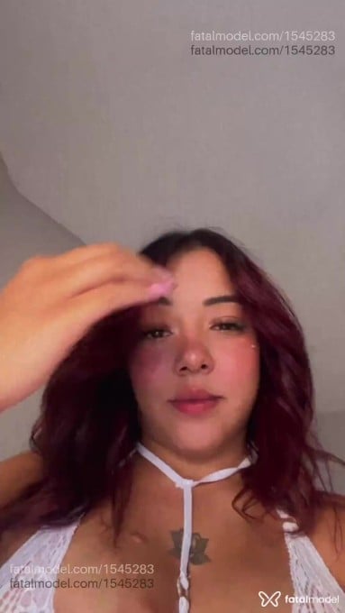 Acompanhante mulher ruiva (o) de olhos castanhos em Lins - May