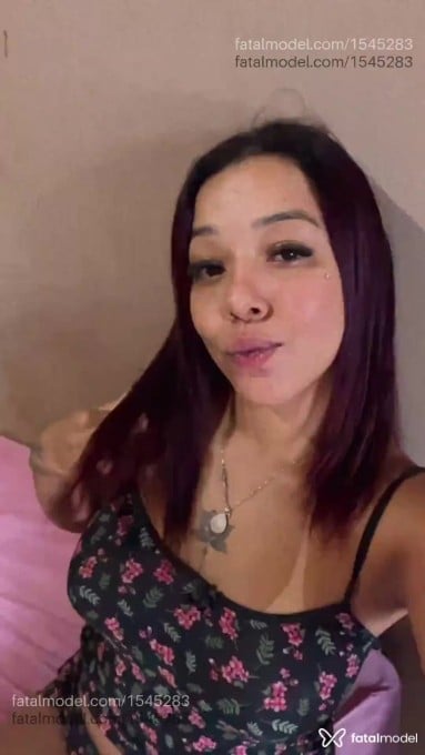 Acompanhante mulher ruiva (o) de olhos castanhos - May