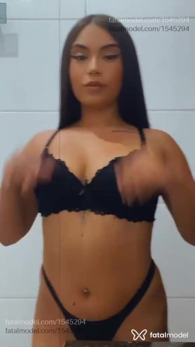 Acompanhante mulher morena (o) de olhos castanhos em Divinópolis - Gabriela Lopez