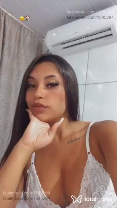 Acompanhante mulher morena (o) de olhos castanhos em Divinópolis - Gabriela Lopez