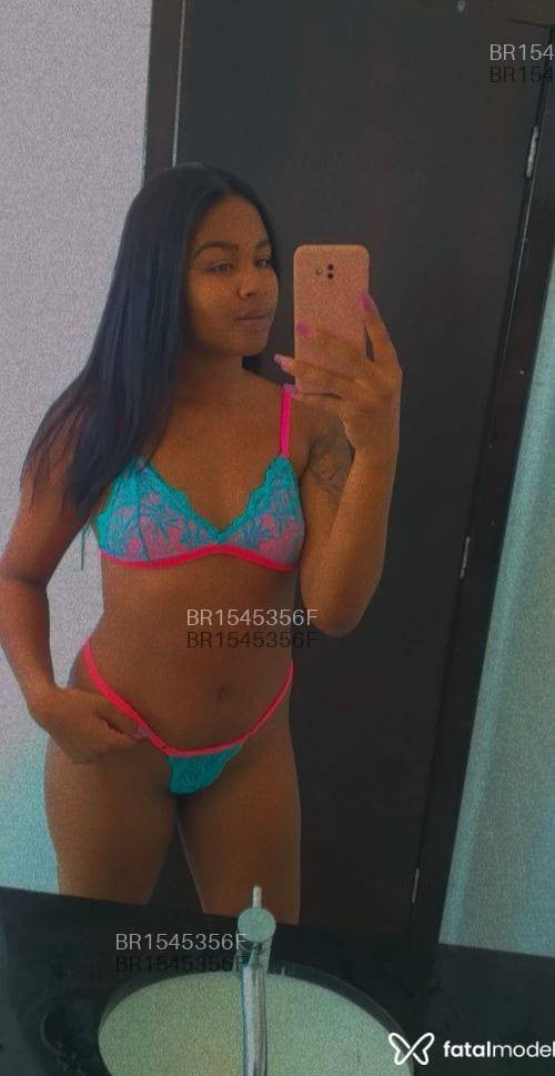 Acompanhante mulher morena (o) de olhos castanhos em Sorriso Acompanhante mulher morena (o) de olhos castanhos em Sorriso - Luisa