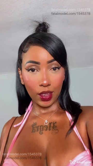 Acompanhante mulher morena (o) de olhos pretos em Rio de Janeiro - Pérola Negra