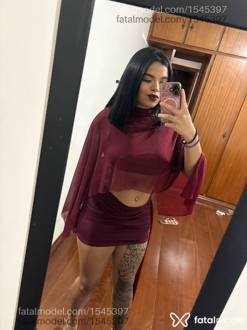 Acompanhante mulher morena (o) de olhos pretos - Aline