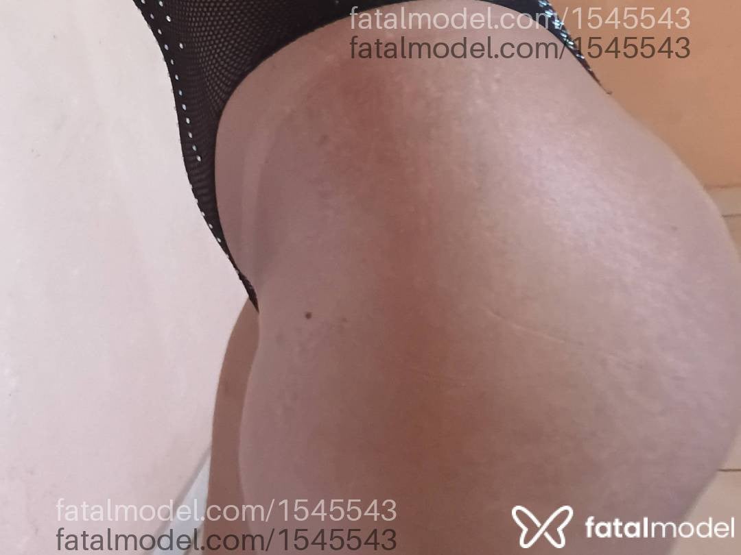 Acompanhante mulher morena (o) de olhos castanhos - Vitoria
