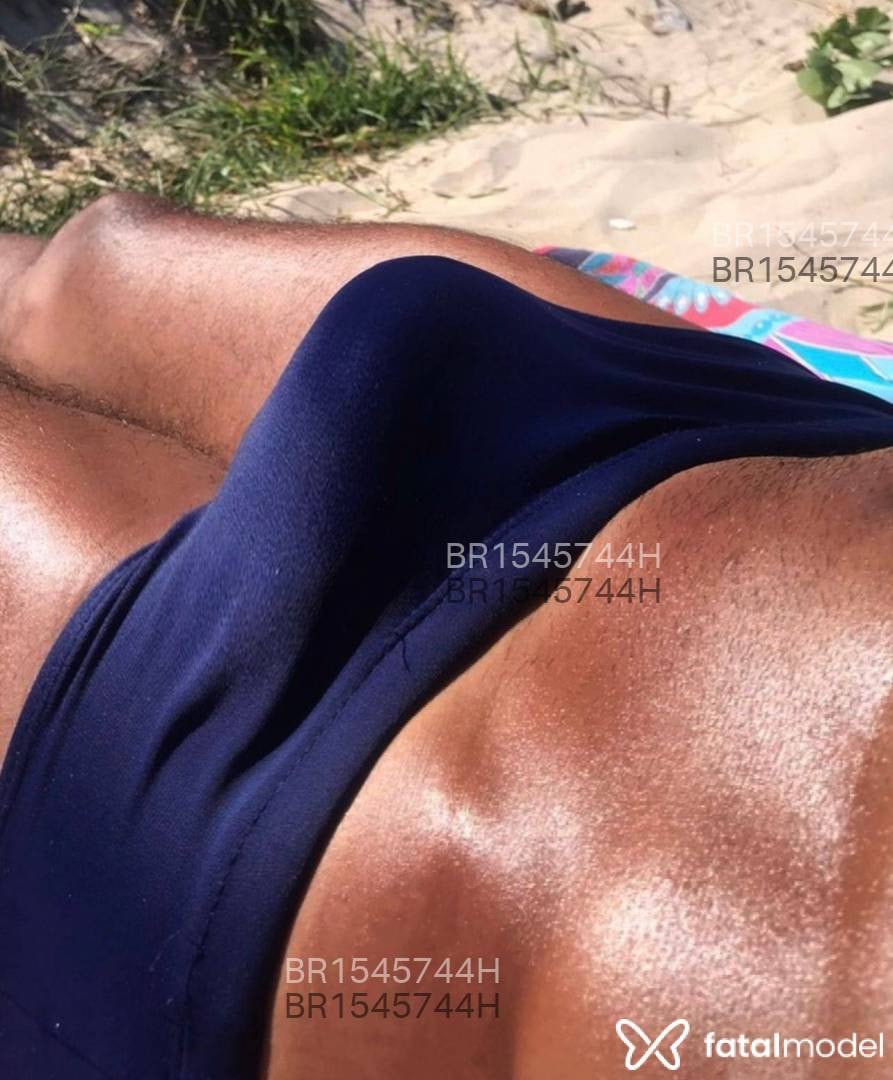 Acompanhante homem morena (o) de olhos cinza em Camaçari - DOMINADORDOT