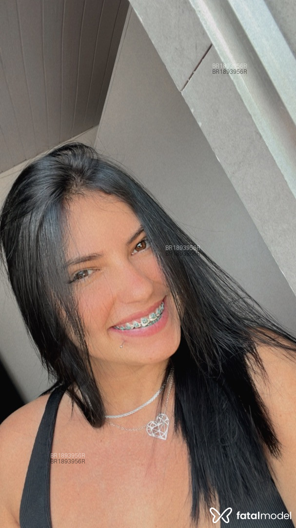 Acompanhante mulher morena (o) de olhos castanhos em Rio de Janeiro - Júlia