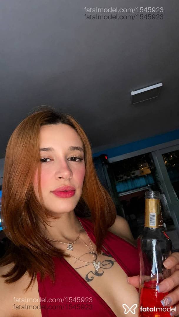 Acompanhante mulher ruiva (o) de olhos castanhos em Guarujá - Isabella marques