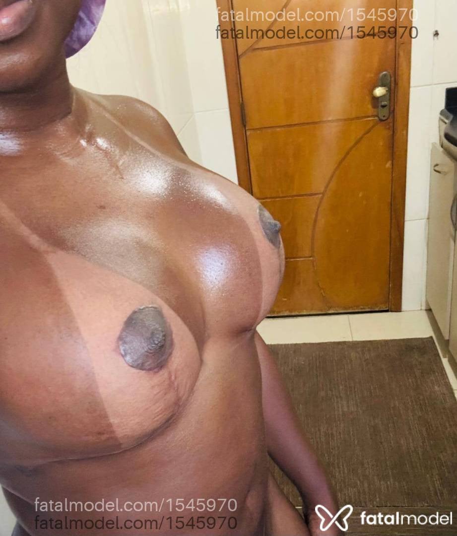 Acompanhante mulher morena (o) de olhos castanhos - Thalita
