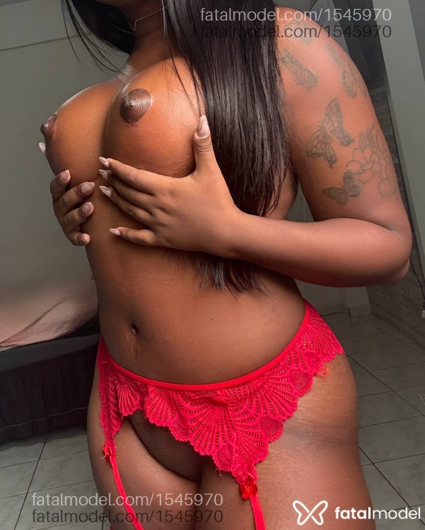 Acompanhante mulher morena (o) de olhos castanhos - Thalita