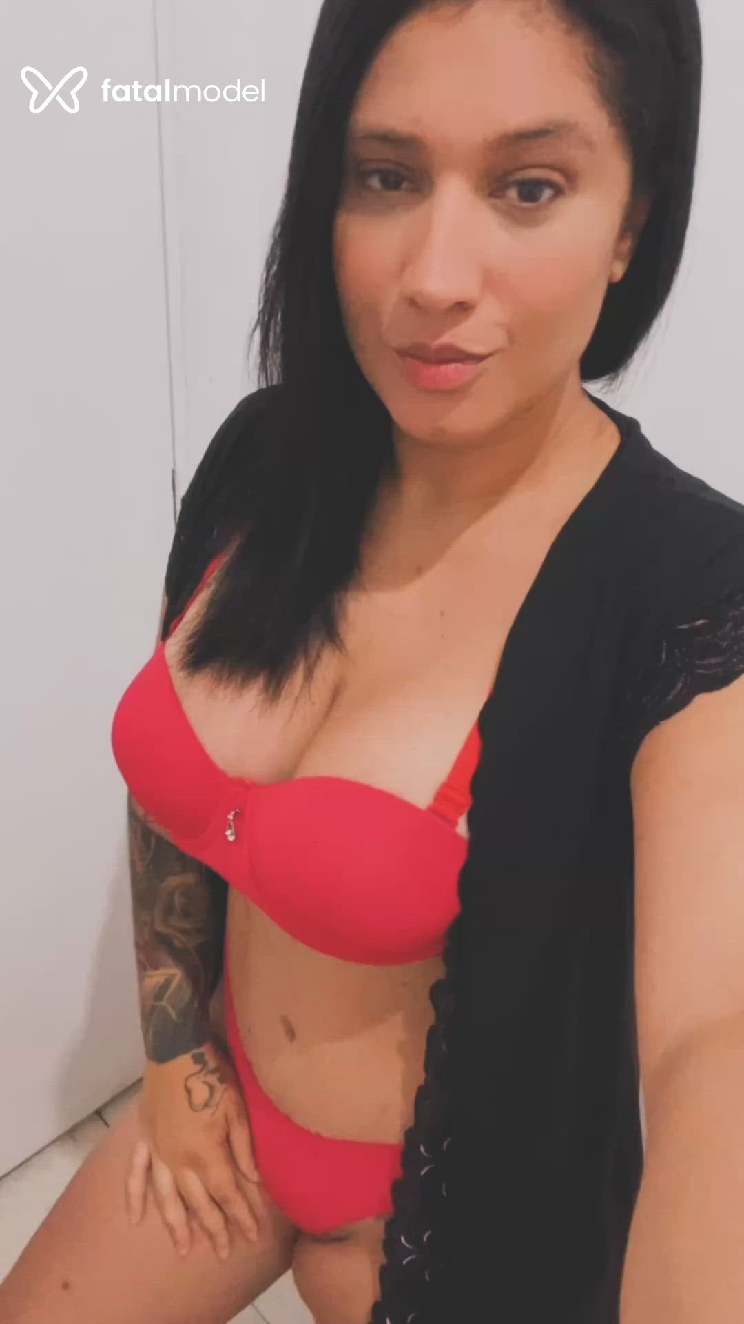 Acompanhante mulher morena (o) de olhos castanhos - Laura Machado