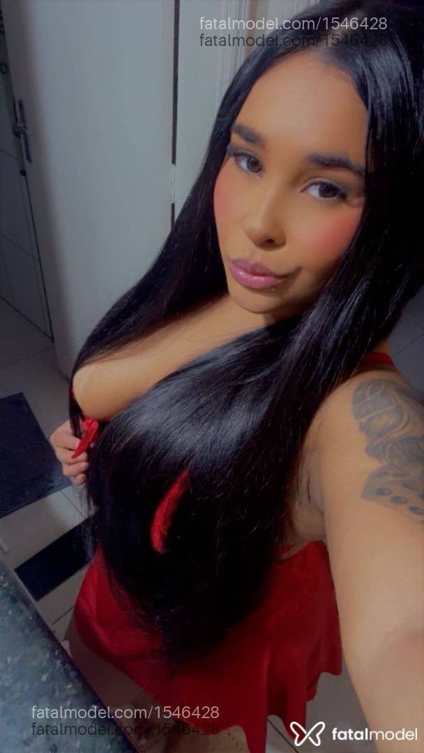 Acompanhante mulher morena (o) de olhos castanhos - Laura