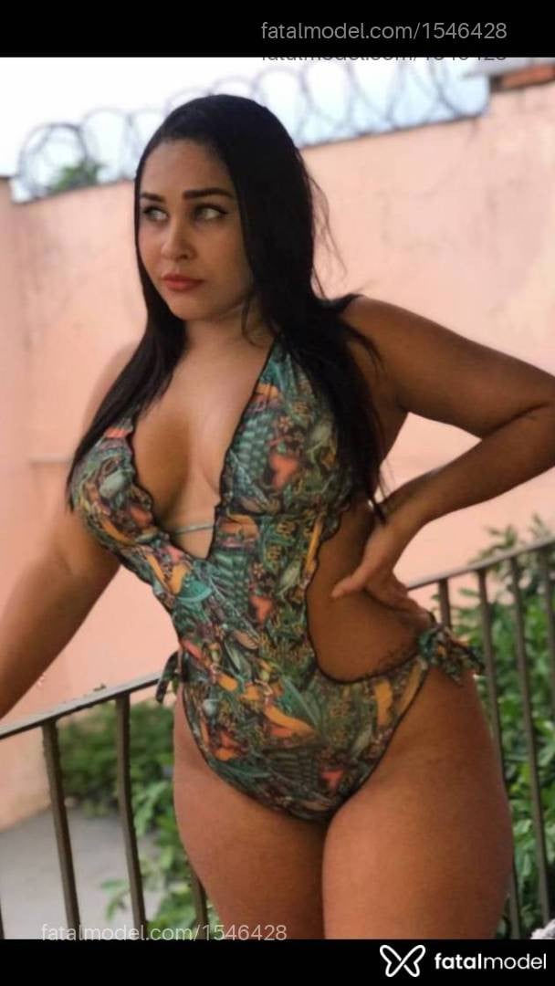 Acompanhante mulher morena (o) de olhos castanhos - Laura