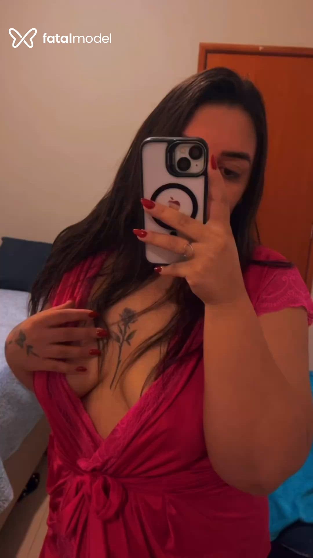 Acompanhante mulher morena (o) de olhos mel em Itumbiara Acompanhante mulher morena (o) de olhos mel em Itumbiara - Lorena Rosa