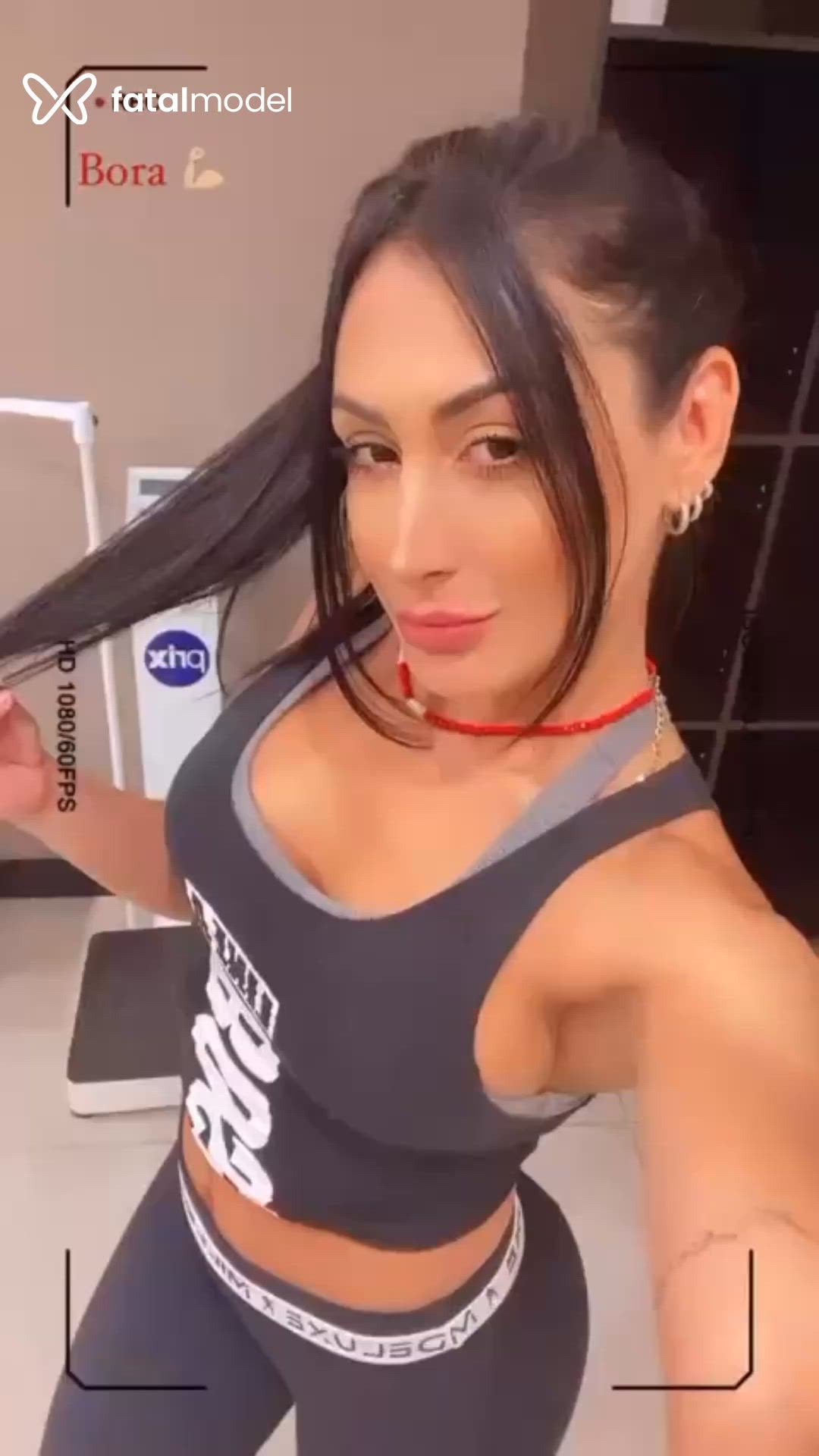 Acompanhante mulher morena (o) de olhos castanhos - Trícia Acompanhante mulher morena (o) de olhos castanhos - Trícia