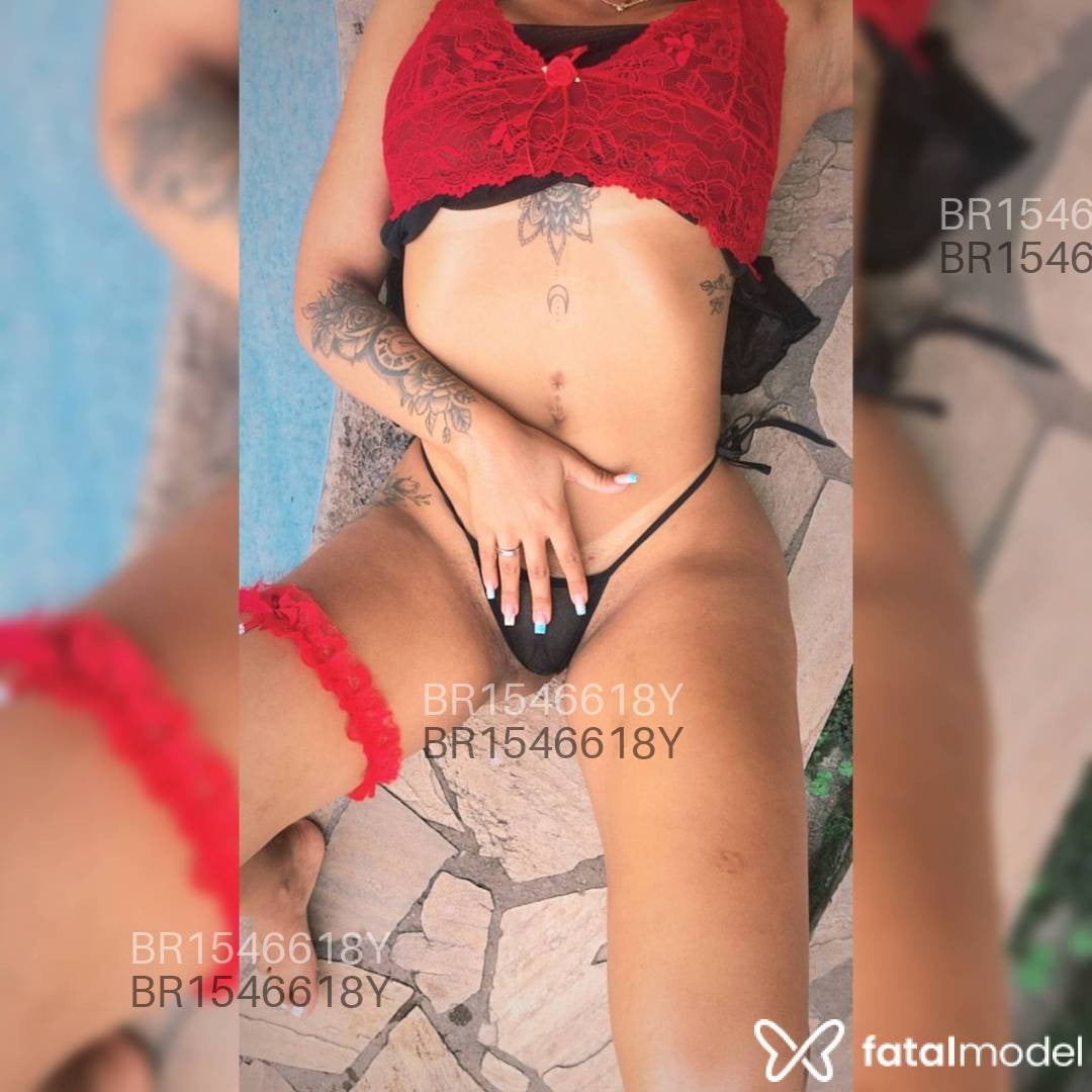 Acompanhante mulher ruiva (o) de olhos pretos em Volta Redonda - Pérola