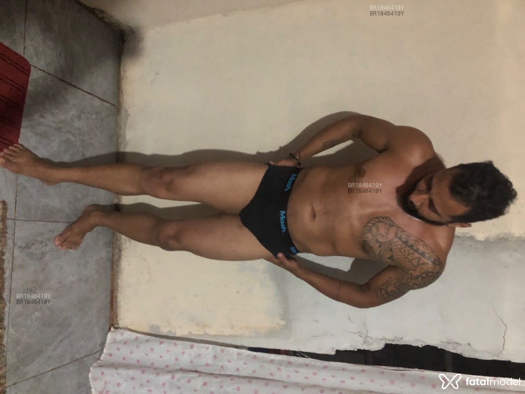 Acompanhante homem morena (o) de olhos castanhos em Foz do Iguaçu Acompanhante homem morena (o) de olhos castanhos em Foz do Iguaçu - Fábricio Martyns