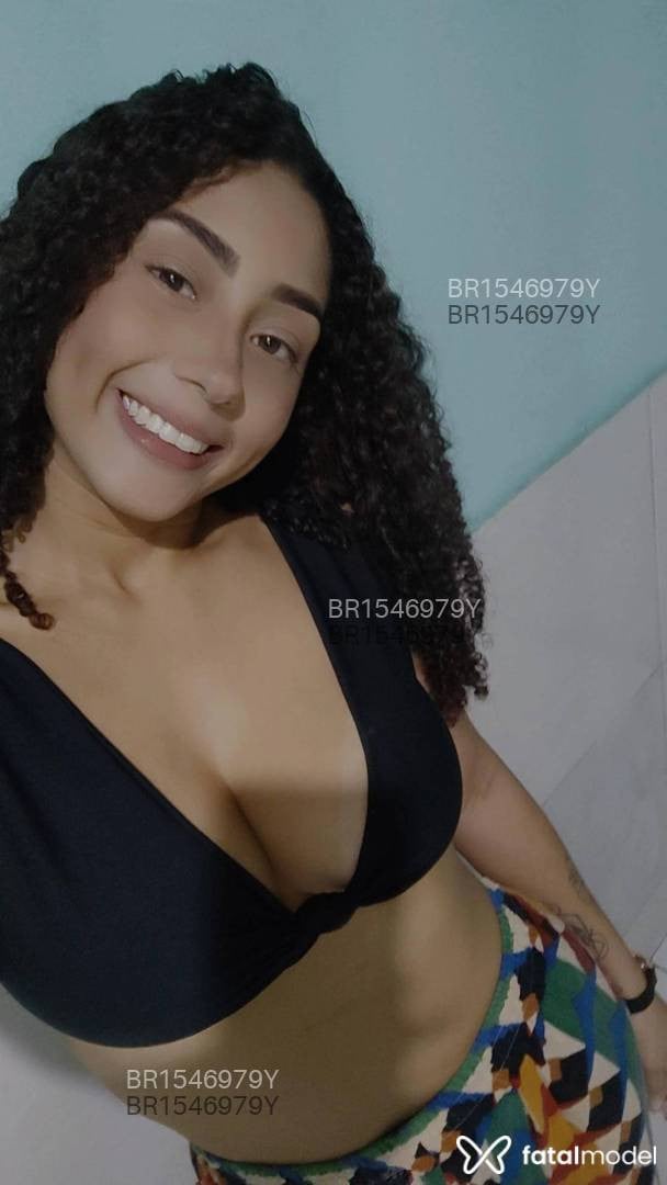Acompanhante mulher com cabelo castanho de olhos castanhos em Campos dos Goytacazes - Izzadora Ribeiro