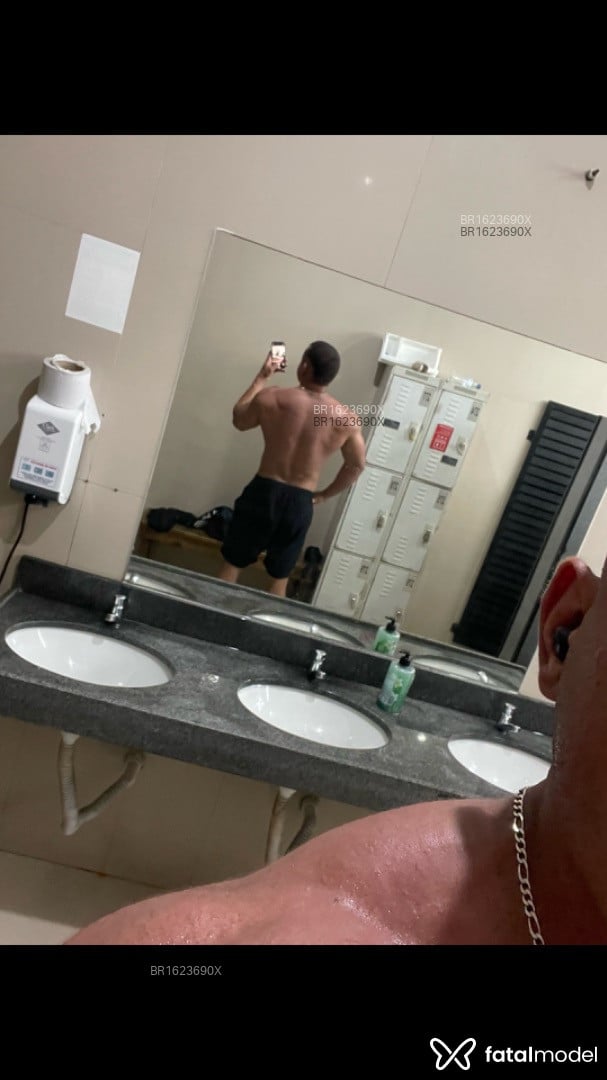 Acompanhante homem morena (o) de olhos castanhos em São Paulo Acompanhante homem morena (o) de olhos castanhos em São Paulo - Tiago