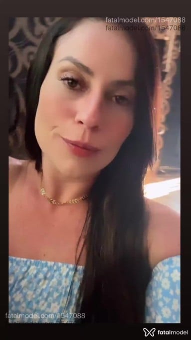 Acompanhante mulher morena (o) de olhos castanhos - Heloisa Acompanhante mulher morena (o) de olhos castanhos - Heloisa
