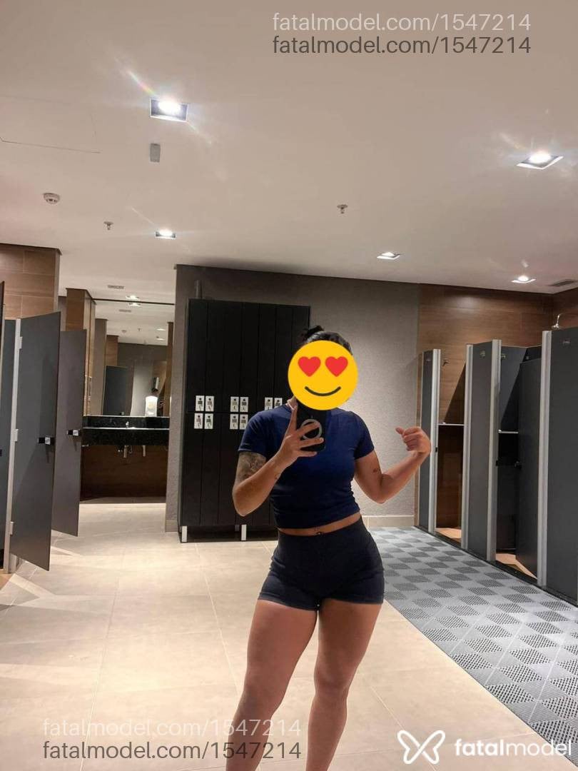Acompanhante mulher com cabelo castanho de olhos castanhos em Curitiba Acompanhante mulher com cabelo castanho de olhos castanhos em Curitiba - Jade Fortunne