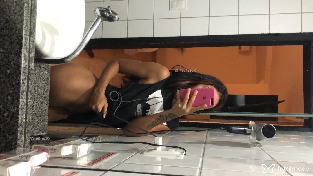 Acompanhante mulher com cabelo castanho de olhos castanhos - Sammy lira Acompanhante mulher com cabelo castanho de olhos castanhos - Sammy lira