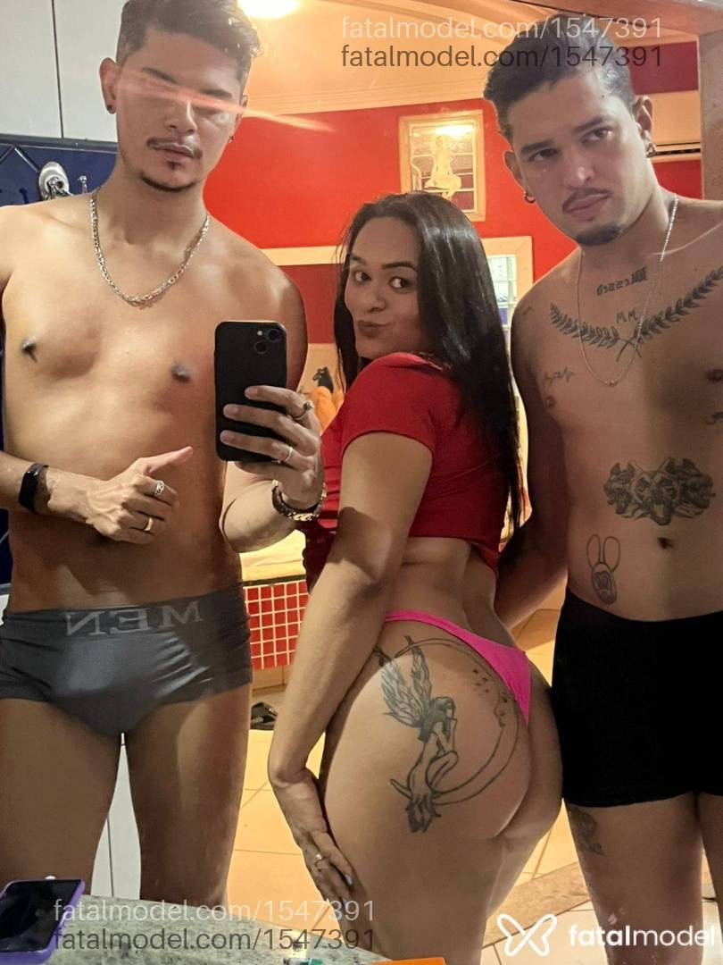 Acompanhante travesti morena (o) de olhos castanhos - Casalhot