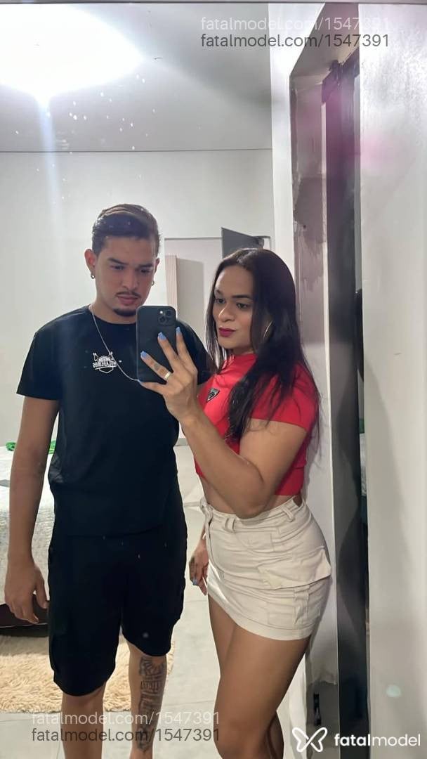 Acompanhante travesti morena (o) de olhos castanhos - Casalhot