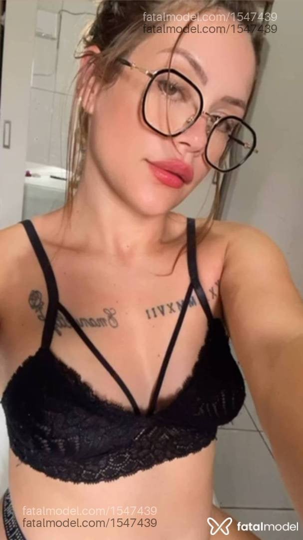 Acompanhante mulher loira (o) de olhos mel em São Bento do Sul - Julia Prado