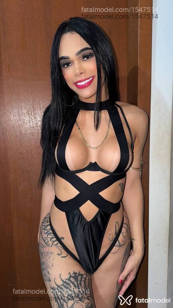 Acompanhante travesti com cabelo castanho de olhos castanhos - Marya Clara