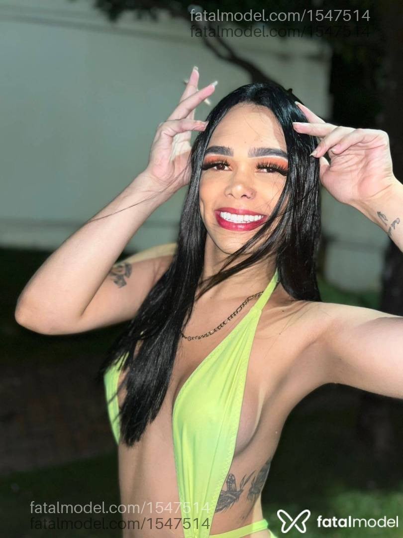 Acompanhante travesti com cabelo castanho de olhos castanhos em Rondonópolis - Marya Clara