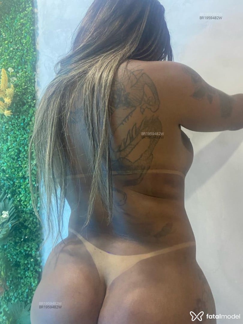 Acompanhante mulher trans morena (o) de olhos castanhos em Volta Redonda - Gabriela morena